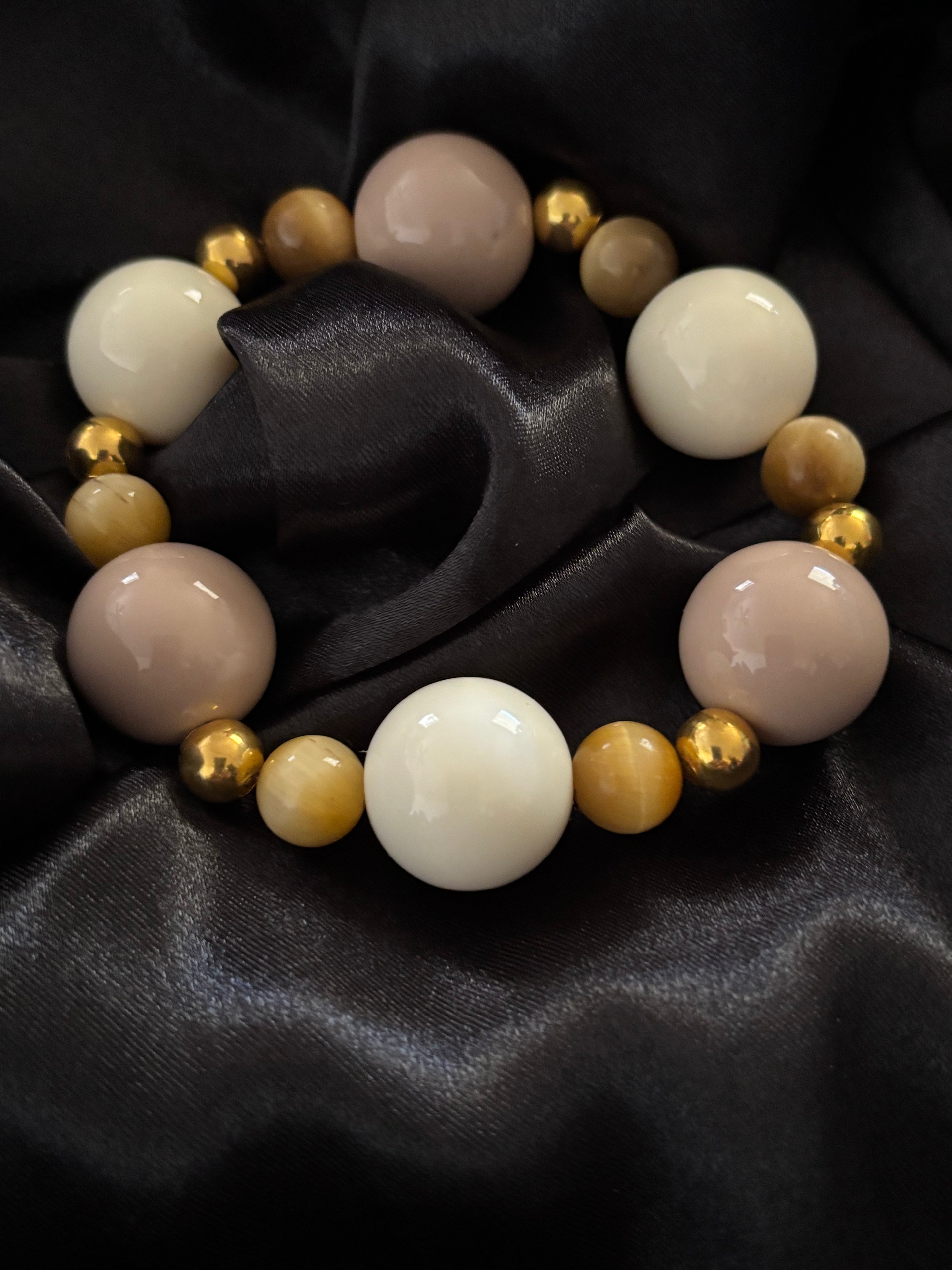 Tiger Lady Stretch Bracelet